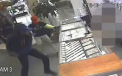 Jaf brutal la un magazin de bijuterii. Filmul atacului comis de 4 indivizi - VIDEO
