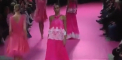 Cei mai renumiti creatori de moda isi prezinta, in aceste zile, noile colectii la Paris. Pentru ce au optat designerii - VIDEO