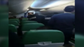 Un avion a aterizat de urgenta la Nisa, din cauza unui pasager bataus. Barbatul a incercat sa intre in cabina pilotilor - VIDEO