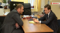 Un senator rus a fost retinut azi in parlamentul de la Moscova. El este acuzat de implicare in omor, destabilizarea situatiei din tara si chemare la rasturnarea puterii - VIDEO