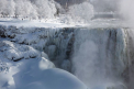 Imagini spectaculoase cu cascada Niagara. Par desprinse din filmul "Frozen" -GALERIE FOTO