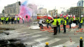 Protest urias al fermierilor cu porci morti si tone de mere aruncate pe sinele de tramvai