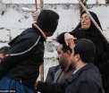 Obligata sa se marite la 14 ani, o tanara din Iran risca sa fie executata pentru ca si-a omorat sotul