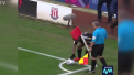 Se pregatea sa execute un corner, insa a fost impiedicat de vant. Jucatorul lui Reading, Callum Harriott a luptat mai mult de un minut cu rafalele in ultimul meci al echipei sale - VIDEO