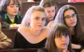 Lectie pentru elevi. Ce-ar putea face daca ar economisi banii de cafea in fiecare zi - VIDEO
