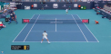 Favoritii ramasi in concurs la Mastersul de la Miami fac legea pe cortul de tenis. La masculin, Roger Federer a trecut usor de rusul Daniil Medvedev, in timp ce la feminin, romanca Simona Halep are drum liber spre finala - VIDEO