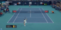 Roger Federer continua sa uimeasca lumea tenisului. Jucatorul elvetian a reusit sa se califice in finala turneului de la Miami. Tenismanul in varsta de 37 de ani, l-a spulberat pe canadianul Denis Shapovalov, in doua seturi - VIDEO