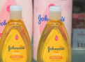 Reactia Johnson & Johnson la acuzatia ca vinde sampoane cu azbest: "Rezultatele testelor nu mentioneaza faptul ca respectivele mostre contin azbest"