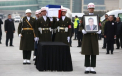 Trupul neinsufletit al ambasadorului rus, asasinat de un politist la Ankara, repatriat. Scenele rare petrecute pe aeroport - FOTO