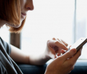 Nisipul ar putea fi folosit in constructia telefoanelor mobile, pentru triplarea duratei de viata a bateriei
