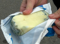 Au cumparat mozzarella si au patit rusinea. Ce au gasit in pachet: "Ei spun ca nu-i nicio problema"