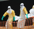 Virusul Ebola a provocat moartea a 890 de persoane, pana acum. Americanii au testat un vaccin experimental minune