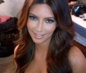 Kim Kardashian are, probabil, cea mai reusita fotografie de pasaport din toate timpurile