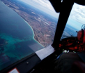 Misterul zborului MH370 al Malaysia Airlines ia o turnura neasteptata. Banii a trei pasageri, transferati in conturile unui al patrulea