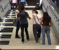 Ideea unor profesori mexicani pentru a promova urcatul pe scari. Ce se intampla cand calci pe aceste trepte