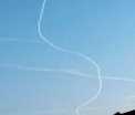 Urma misterioasa lasata de un avion pe cer in Marea Britanie. Controlorii de trafic nu o pot explica