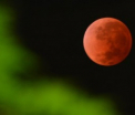 A doua eclipsa de luna din 2014 va aduce pe cer "Luna Sangerie". Unde este vizibil fenomenul