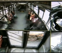 Camerele de supraveghere dintr-un autobuz au surprins momentul in care un telefon mobil a explodat in mana unei femei