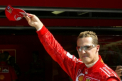 Michael Schumacher ramane in stare critica. BILD: Casca pilotului s-a rupt in doua la impact. VIDEO