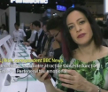 Cum arata telefonul mobil care vorbeste cu utilizatorul. Poti purta conversatii cu el si spune "Au!" daca-l trantesti pe masa