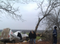 VIDEO. Accident grav in Ungheni. O masina a intrat intr-un copac, facuta zob: Sunt trei raniti