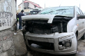 A avariat o masina, apoi a intrat intr-un perete de beton. Vezi "isprava" unui sofer din Chisinau
