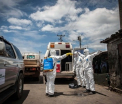 Medicii si infirmierele care lupta impotriva epidemiei de Ebola in Africa de Vest, numite de Time personalitatile anului 2014