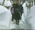 Munti de zapada in Japonia. Iarna a dus la intarzierea exceptionala a trenurilor de mare viteza Shinkansen