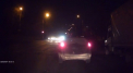 Trec la rosu si parcheaza pe zebra. Nerusinarea soferilor moldoveni nu are limite. VIDEO