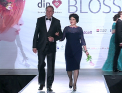 Prezentare de moda in stilul caselor de moda italiene sau franceze la Chisinau. Politicieni si artisti, in rol de modele