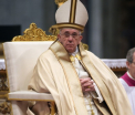 Papa Francisc: Cei care nu platesc taxele si nu ofera salarii echitabile angajatilor comit un pacat grav