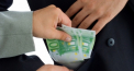Avocat din Chisinau, retinut cu aproape 16 mii de euro mita. Pentru ce a cerut banii