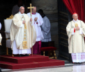 Vaticanul, zguduit de noi scandaluri. Preoti cercetati pentru crima si orgii homosexuale