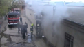Incendiu la o fabrica de sticla din capitala. Trei autospeciale au venit la fata locului. VIDEO