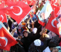 Proteste violente in Turcia. In jur de 50 de persoane au fost ranite in explozii, la mitingul principalului partid kurd