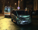VIDEO. Accident in capitala. Doua masini s-au lovit VIOLENT: Una din ele a ajuns intr-un perete