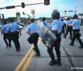 Stare de asediu in SUA! Autoritatile, in alerta maxima in orasul in care a fost ucis tanarul de culoare Michael Brown