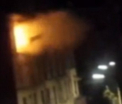 Momentul in care femeia kamikaze s-a aruncat in aer, in timpul raidului din Saint-Denis. Clipul a fost facut public de ABC - VIDEO