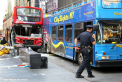 Doua autocare turistice s-au ciocnit in piata Times Square din New York. 14 persoane, ranite, dintre care 3 grav. FOTO