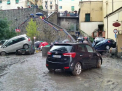 Inundatii catastrofale in orasul italian Genova. Zone intregi au fost acoperite de suvoaie de apa si noroi