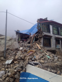 Cladiri istorice distruse, drumuri inchise si sute de morti. GALERIE FOTO cu urmarile devastatoare ale cutremurului din Nepal