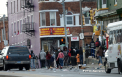 Stare de urgenta in orasul american Baltimore. Persoane inarmate cu bate si caramizi au incendiat masini ale politiei. VIDEO