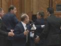 Lupu e vinovat de altercatia din Parlament! Cum motiveaza comunistii si cum se apara speaker-ul