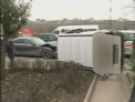 VIDEO. Accident in lant la Ciocana! Un microbuz de marfa s-a rasturnat