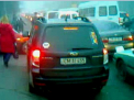 "Am jeep si fac ce vreau!". Acestui sofer chiar NU-I PASA de nimic! Uite ce isi permite in plina strada