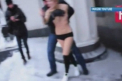 Activistele Femen nu se opresc nici pe timp de iarna! Si-au dezgolit din nou sanii la Kiev