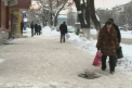 Trotuarele din Chisinau, transformate in patinoare! 30 de oameni, spitalizati dupa ce au cazut pe gheata