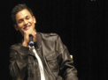 VIDEO scandalos! Momentul in care un actor din Twilight urineaza in mijlocul aeroportului