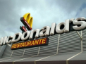 McDonald\'s isi schimba numele