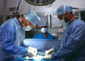 Cosmarul unei femei care s-a trezit pe masa de operatie, cand medicii ii taiau stomacul